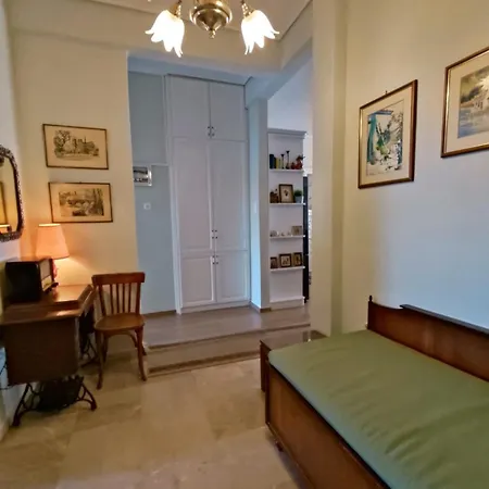 Los Laureles A Relaxing Vintage Home In The Heart Of Sparta Apartment Sparta